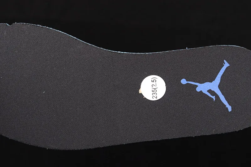 All categories Air Jordan Jordan series basketball shoes Air Jordan 1 Mid Air Jordan 1 Mid AJ1 Joe 1 black and white blue panda mid-top cultural basketball shoes 554725-140
